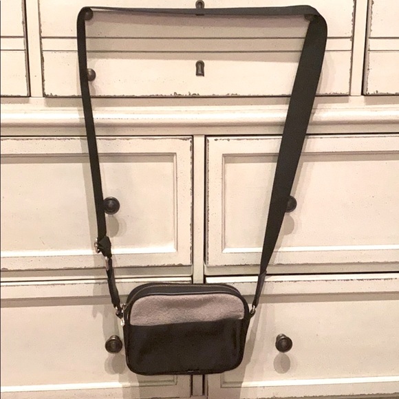 A new day black/grey cross body shoulder bag purse - Picture 2 of 8